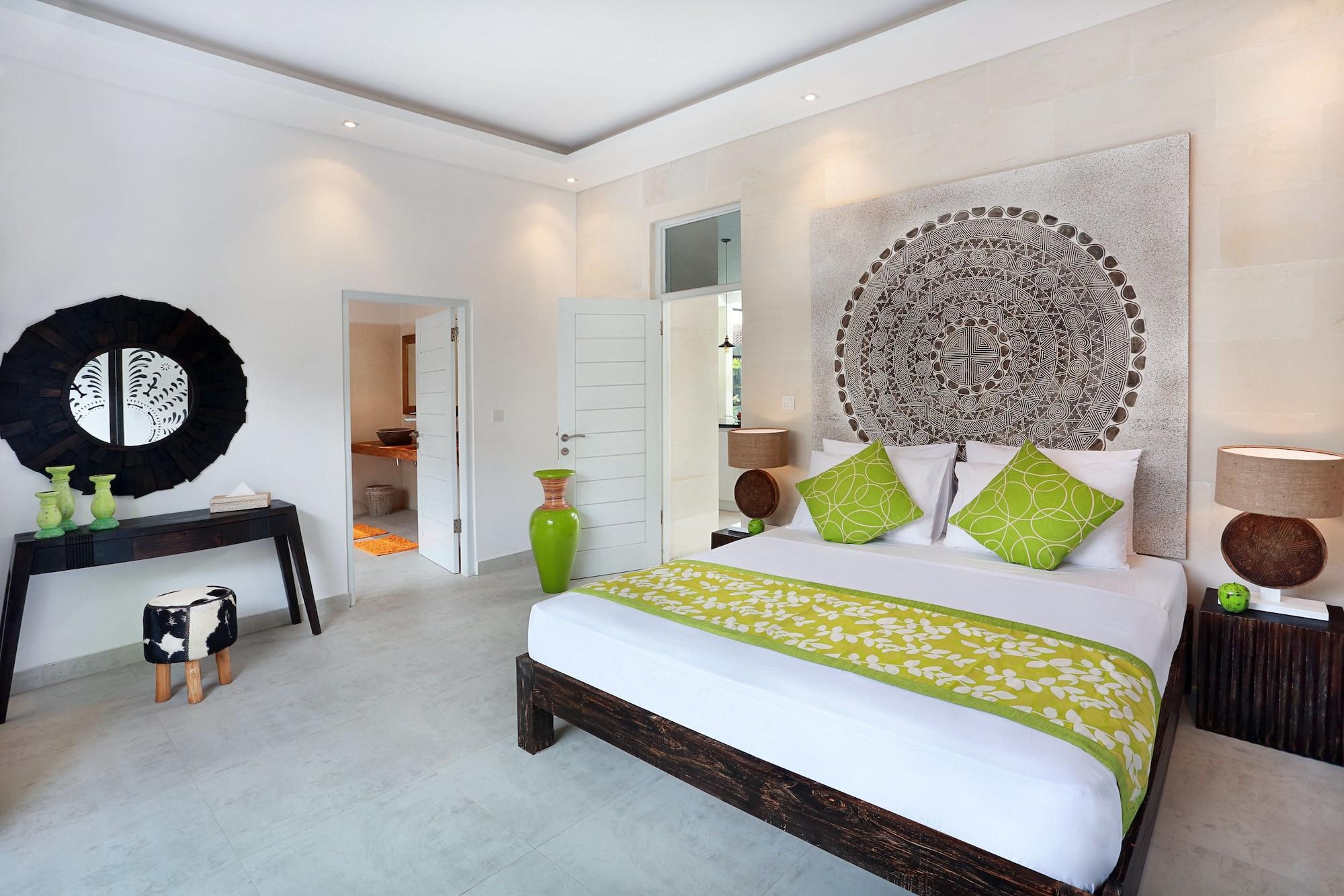 Seminyak White Design Villa Экстерьер фото