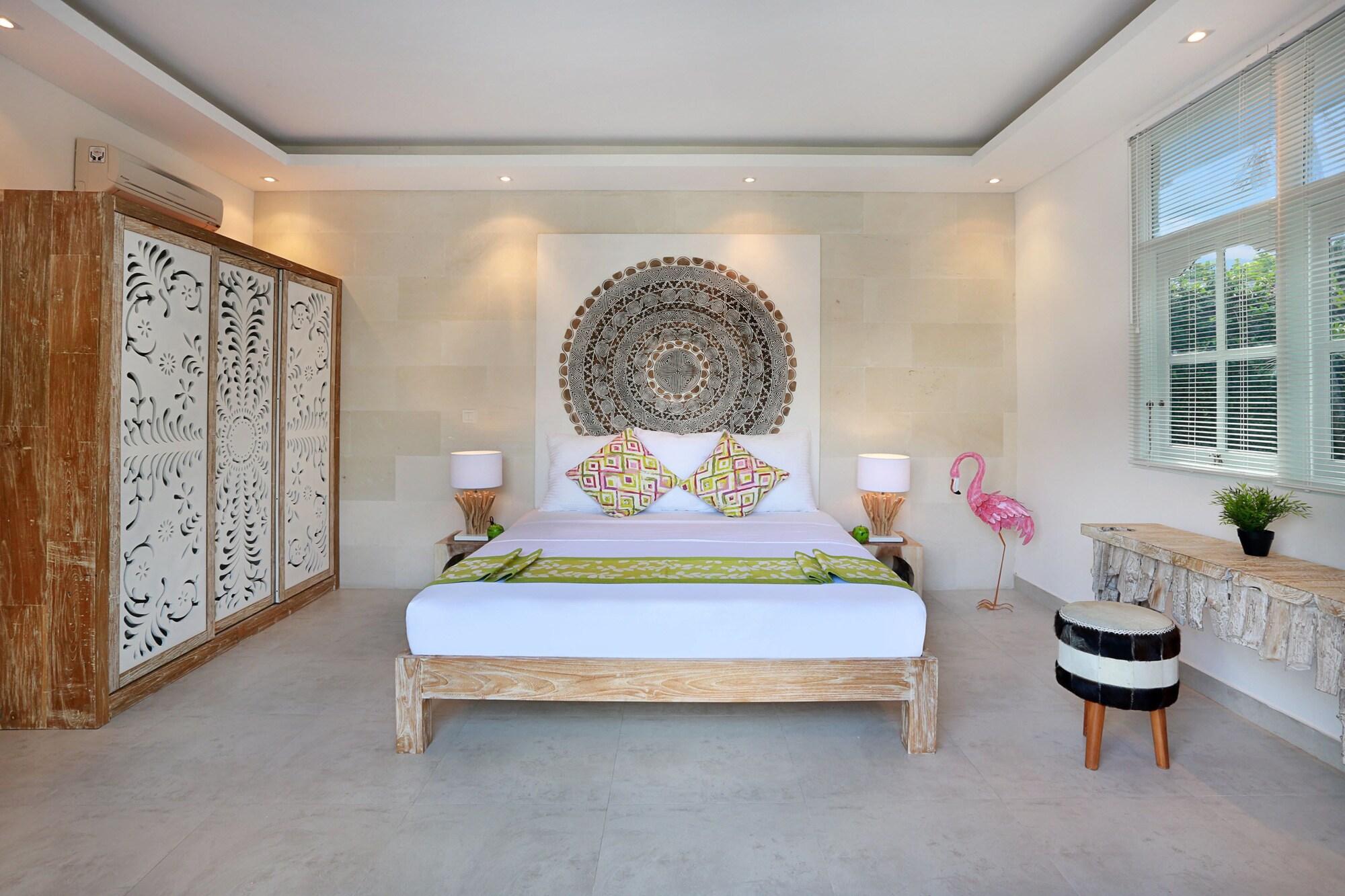 Seminyak White Design Villa Экстерьер фото