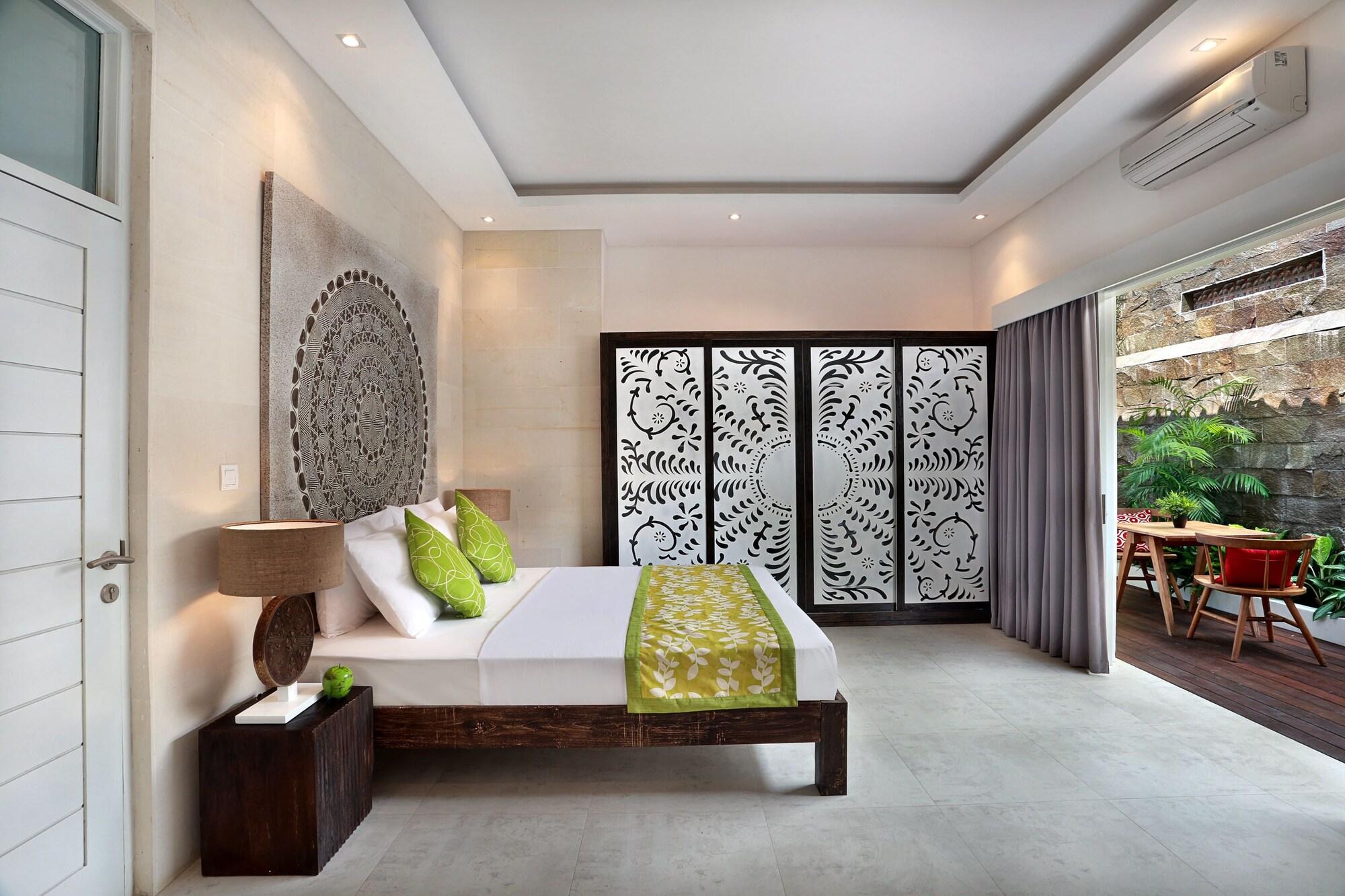 Seminyak White Design Villa Экстерьер фото