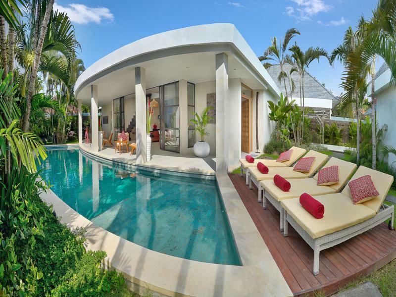Seminyak White Design Villa Экстерьер фото